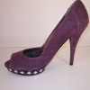 Stud Pumps