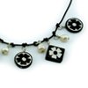 Flower beads and pearls knotted necklace
