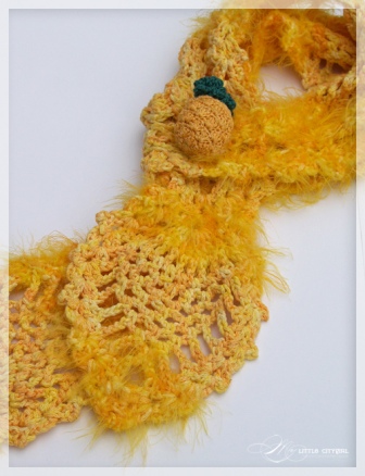 Pineapple Crochet Scarf Close up
