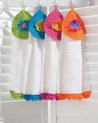 Kitchen Towels on Flower Tea Towels   Favecrafts Com