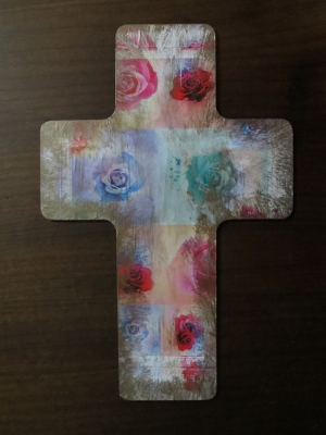 decoupage cross