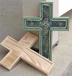 Green Celtic Cross | FaveCrafts.