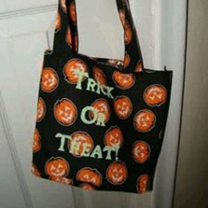 Easy Halloween Crafts: Blogger Edition 2010