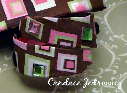 http://www.favecrafts.com/master_images/FaveCrafts/Girly-Chic-Bracelet-Pin2.png