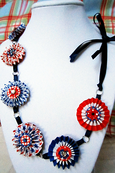 Patriotic Paper Necklace