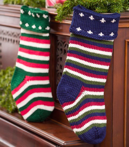 20 Christmas Stockings + Photos (12 Days of Christmas - Day 4)