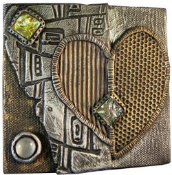 Clay Heaart Canvas