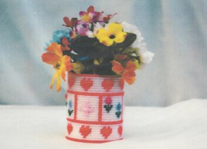 Hearts-and-Flowers-Flower-Vase