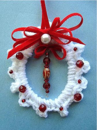 Crochet Christmas Wreath Ornament