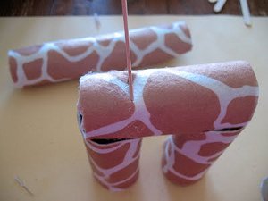 Adorable Cardboard Tube Giraffe
