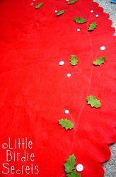 Embroider A Christmas Tree Skirt