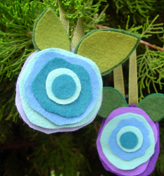 No Sew Felt Flower Ornament