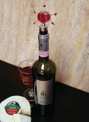 I heart wine bottle stopper