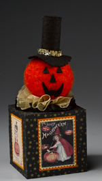 Needlefelted Pumpkin cube