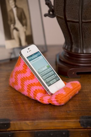 Knit Phone Holder