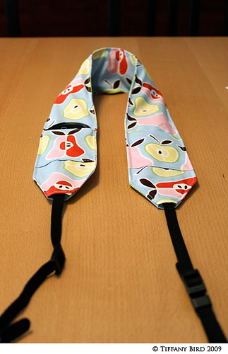 Camera Strap Cover with Pockets