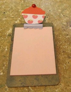 Tiny Cupcake Clipboard