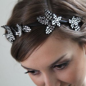 Dazzling Bridal Hair Accessory