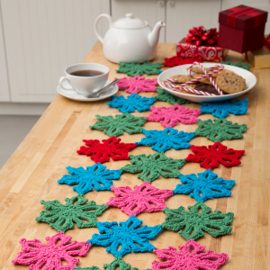 Hawaiian Christmas Table Runner